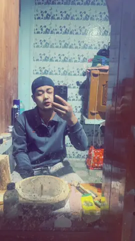 ###မြင်ပါများပီးချစ်ကျွမ်းဝင်အောင်လို့🤒🖤 #ကြိုက်သွားစေရမယ်😅😅😅😅 @Âūñĝ kÿâw kýáw(ရွှေကျင်သားလေး) @Hun Min Htet982 