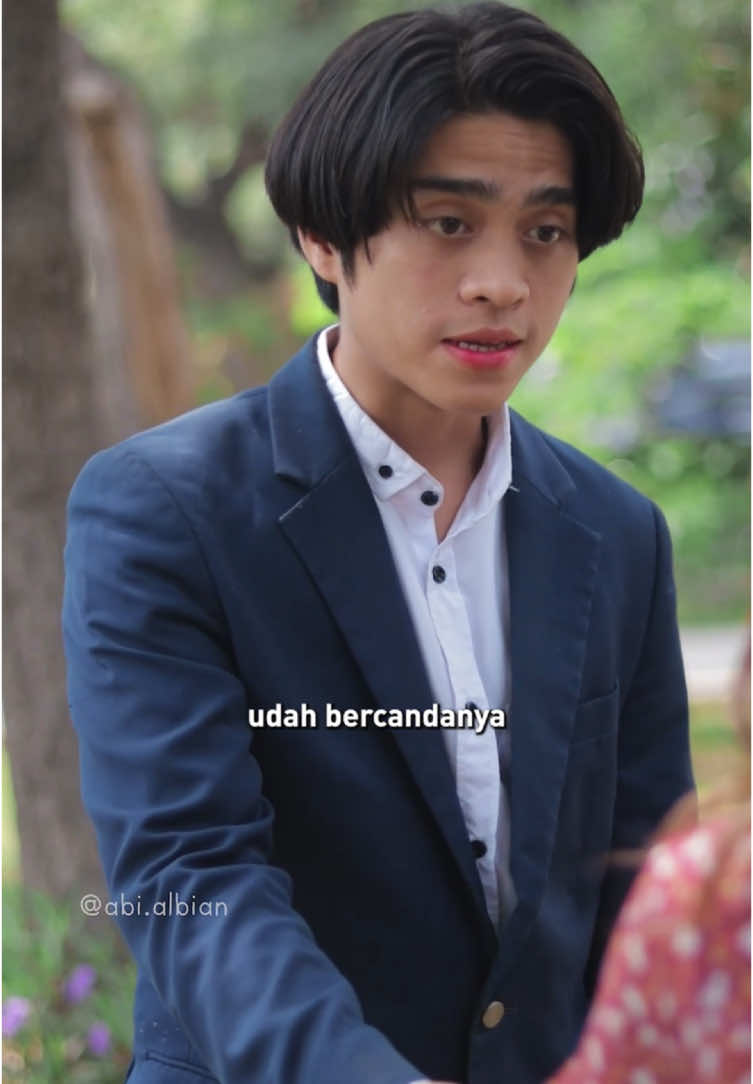 Pohon pengubah umur. @Joe Brendo  #SerialTikTok #TikTokTainment #TikTokSeries #TikTokSeriesFuture #drama #abialbian #suneedaycreative #dramatiktok #viraltiktok #kehidupan #nenek #keluarga #cucu #anak #cinta #pohon #ajaib 