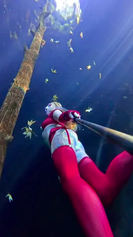 I love maple leaves 🍁🤩 #maple #mapleleaves #underwater #sinkhole #freediver #freediving