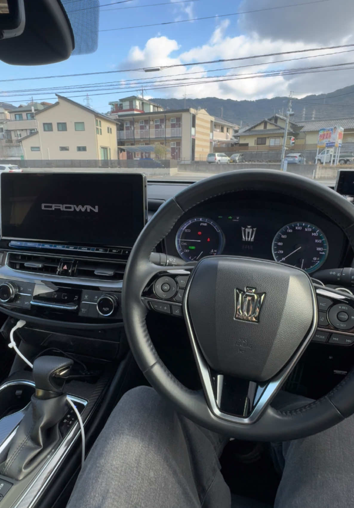 220系クラウンは「内装安っぽい」「高級感無い」ってよく言われてるけど、個人的には新型よりは高級感あると思うんですよね🤔 個人的に現行から無くなったスタートアップサウンドが好きです❕ #220クラウン  #220クラウンrsアドバンス  #toyota #modellista #crown #fyp #fypシ゚ #おすすめ #広島 