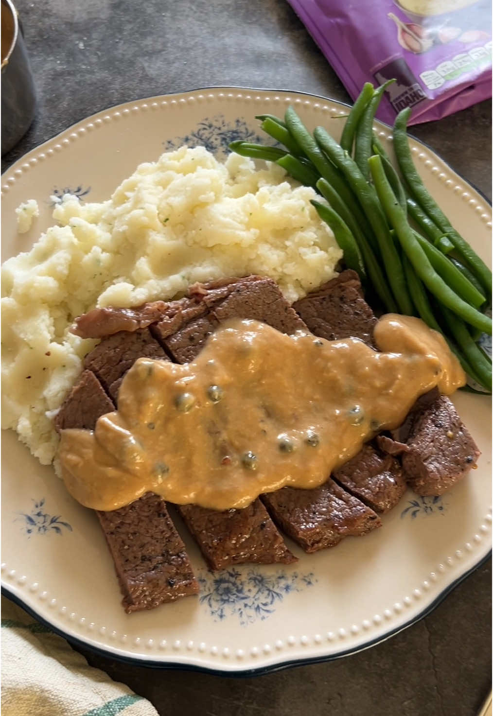 Back to Basics Episode 6: peppered steak and mash 🥩 We're back with another episode of back to basics and this time we're showing just how easy it is to cook up everyone's favourite combination of steak and mash!  #dinnerhack #easymeal #mealhack #quickrecipes #mashedpotatorecipe #potato #steakandmash
