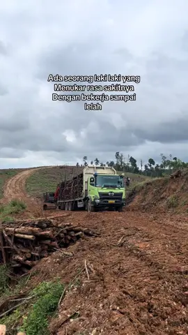 Tandeh minyak uda diak 🤦🏻#fypシ #logingtruk #fyppppppppppppppppppppppp #kharisma #you #logingtruk @𝒯𝓎𝑜 𝒾𝓇𝒻𝒶𝓃 @Urglahtau!!! @Oji Ican @𝗔𝗽 
