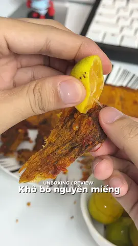 Khô bò nguyên miếng 🤤#riviulv1 #unboxing #review #LearnOnTikTok #xuhuong 