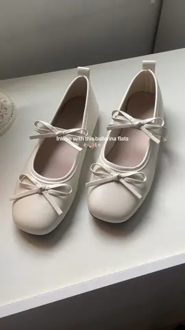doll shoes girly forever!🪞🩰🦢 #flatshoes #dollshoes #shoes #womenshoes #girlythings #coqquete #fyp #viral #whiteshoes 