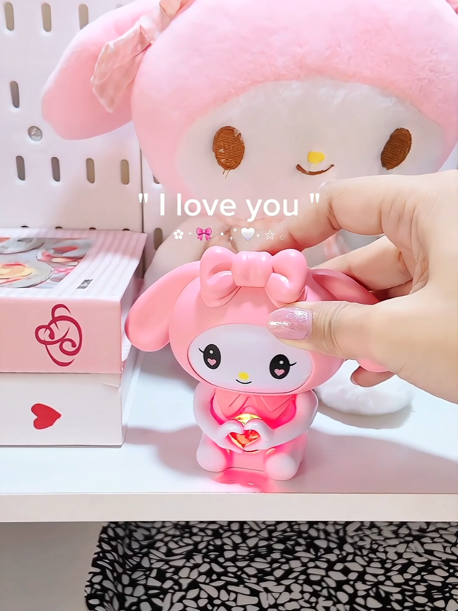 เดือนหน้าก็วันวาเลนไทน์แล้ว รับน้องไปบอกรักแฟนซักตัวมั้ย !? #ของขวัญ #ของขวัญให้แฟน ##ของขวัญวาเลนไทน์ #ตุ๊กตาพวงกุญแจ #ตุ๊กตาพูดได้ #ตุ๊กตาไอเลิฟยู #ของดีบอกต่อ #fyp #ฟีดดด #ฟีด #ฟีดดดシ 