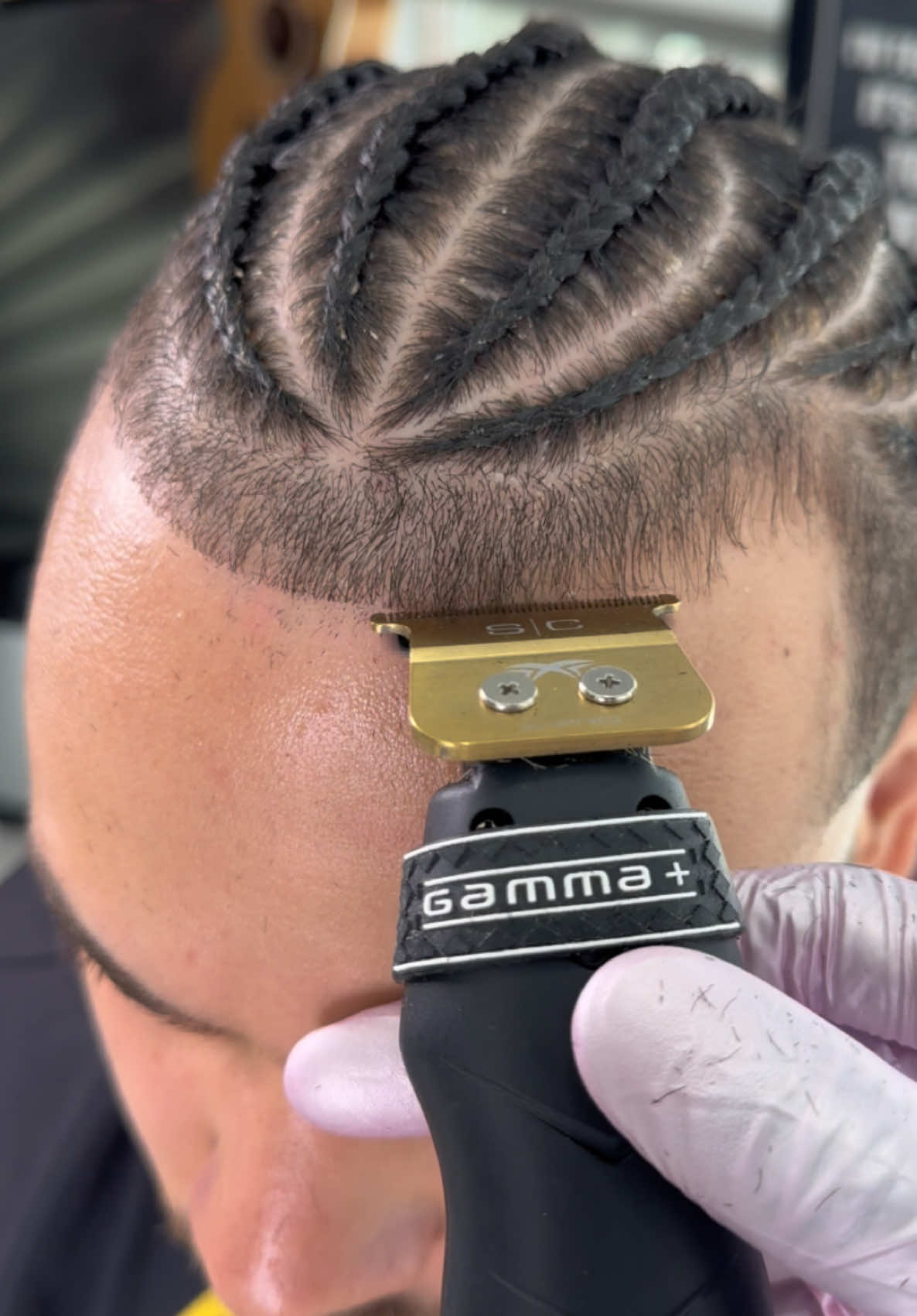 I don't focus on what I'm up against. I focus on my goals and I try to ignore the rest. #yes #taylorcutz #nocolor #labarber #fashion #losangeles #dream #goals #fire #barber #trustyourdopeness #igdaily 