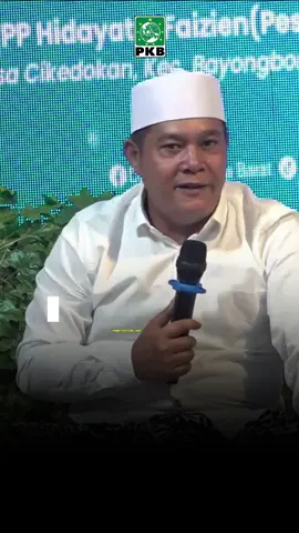 Kekuatan Agama dan kekuatan politik itu kembar dua, kekuatan agama pondasi, kekuatan politik penjaga. 