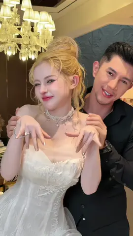 Mặt chú Quang nhỏ hơn mặt Ngân rồi 😜 @NGÂN 98 NÈ  #ngan98 #luongbangquang 