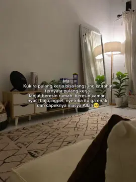 tinggal sendiri jauh dari orangtua dan harus ngurus segala sesuatunya sendiri🥺 #anakpertamaperempuan #haruskuat #fyp #capekbolehmenyerahjangan #semangat #hidupsendirian 