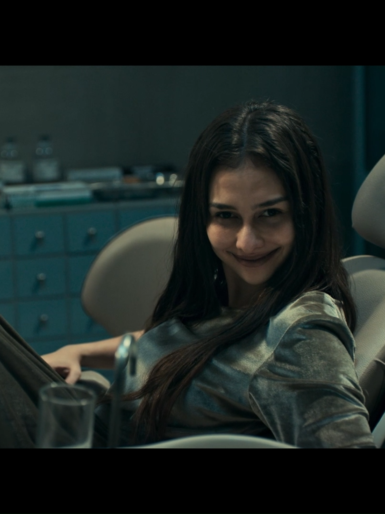 โรงพยาบาลแห่งนี้ไม่รับสิทธิ์บัตรทอง แต่พร้อมแจกสิทธิ์ความสยองให้ผู้ป่วยทุกคน!!! . จากเรื่องจริงที่ช็อกคนอินโดมาแล้วว่อนเน็ต! 