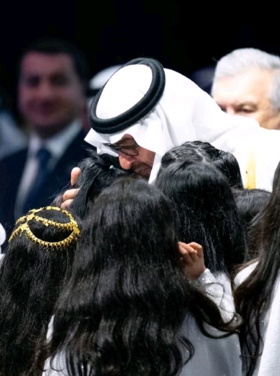 #محمد_بن_زايد #آل_نهيان #الامارات 