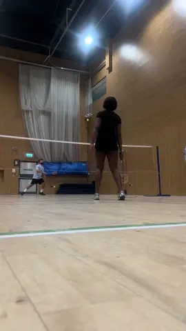 he’s so dramatic 🤣 #badminton #friends #fyp