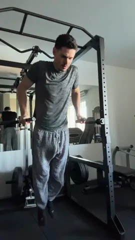 Would this motivate you to workout with me? #GymTok #relatable 