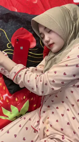 Gapapa ga mandi yang penting cakep🤢🙏🏼