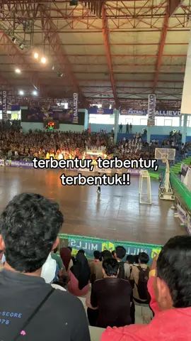 !!!!! #fypシ゚ #futsal #trendtiktok #trending #anakfutsal #fyp #fouryoupage #masukberanda #futsalstory #4u 