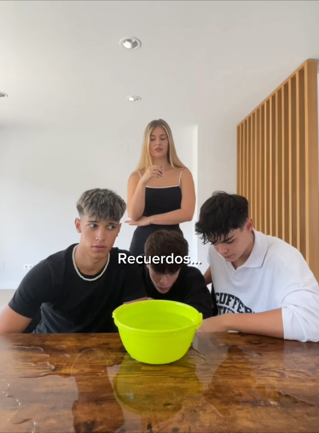 jamás olvidaré esos momentos tan lindos 🤍 @Tati @𝖆𝖕𝖔𝖑𝖔 @Álvarito🐍 @llanos🖤 #teambeta #tatikaerlove #fyp 