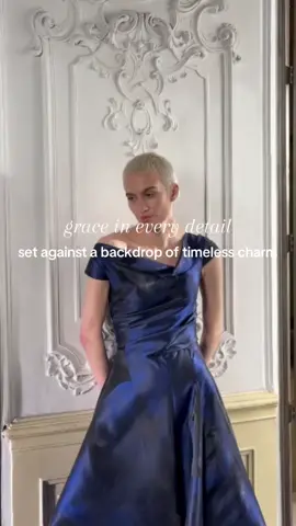 when elegance feels natural, and the setting tells its own story. The flowing gown mirrors the quiet sophistication of the bar - a moment where fashion and ambiance become one. Effortless, timeless, unforgettable. 💜 #talbotrunhof #fashion #foryou #fyp #fashiontiktok #luxury #eveninggown #couture #fashionshooting #behindthescenesfootage #hotelbar #munich #bayerischerhofmunich #photoshoot #elegance #munichglam 