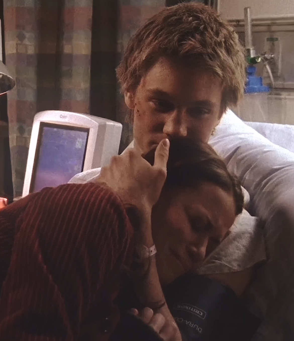 #lucasandhaley — there s1 friendship is adorable. ☹️☹️ #fyp #viral #actives #blowup #xyzcba #onetreehill #fypp #edit #haleyjamesscott #lucasscott 