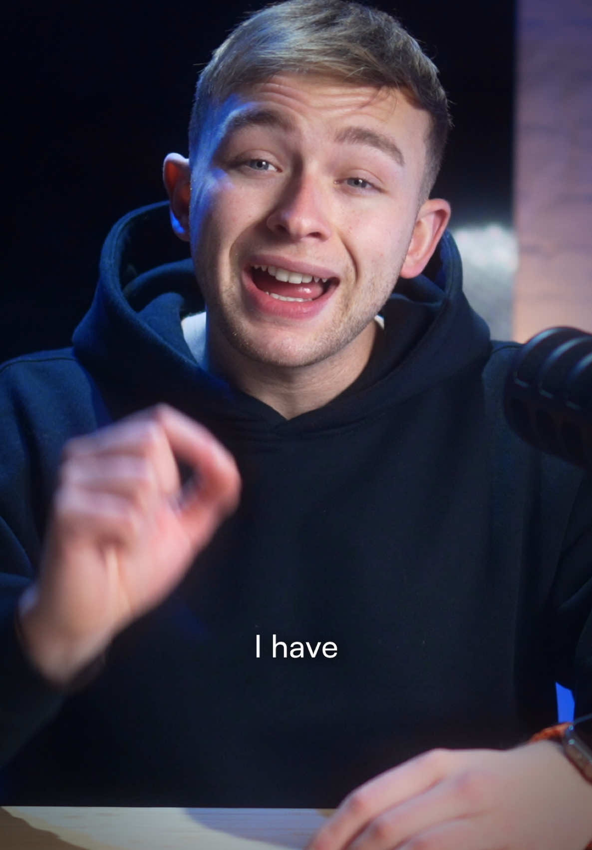 Web designers, Framer just dropped advanced analytics! 📈 See real-time visitors, traffic sources, and device stats, all from your dashboard. 👀 I thought 90% of my traffic was mobile… turns out I was wrong. 😅 Start with Framer today, link in bio, code JACK for 25% off!  #framer #webdesign #analytics #data #webdevelopment 