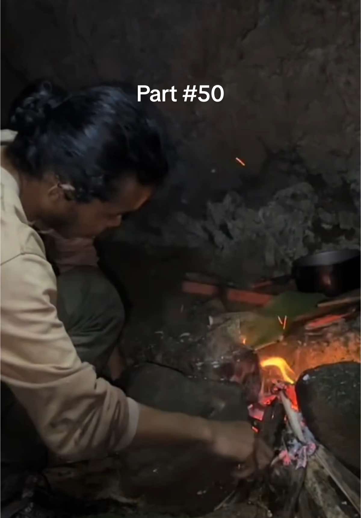 Part #50 tidur di dalam shelter  #kehidupanliar #pamanbara #edukasi #survival #bushcraft  #forest #Minecraft #oudoor  #idea #camping #dokumenter