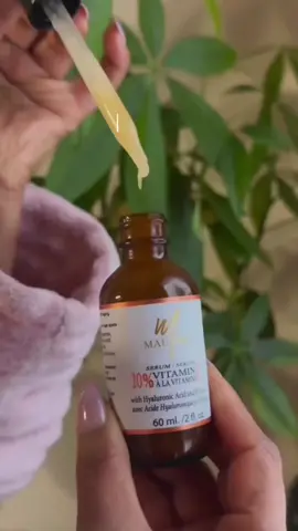 #ad #partnership #maurinapartner Reminder : Don’t forget to apply your Maurina vitamin C anti-aging serum. 🍋💕 My skin has always been super delicate and @maurinacanada is a miracle for me. My skin feels great and it maximizes skin revitalization. It reduces the look of fine lines and wrinkles, enhances the skin, elasticity and firmness, moisturizes and hydratethe skin, clarify acne-prone skin, brighten dark spots, and discoloured skin.  This is that one product that’s definitely ICONIC 🍋 . . . . . . . . . . . . . #skincare #beauty #skincareroutine #makeup #skin #maurina #skincareproducts #skincaretips #glowingskin #SelfCare 