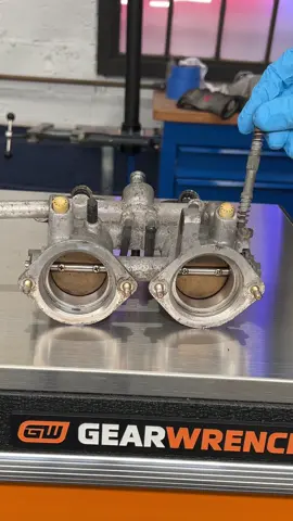 BMW E34 M5 Individual Throttle Body Restoration Part 2 #bmw #cartok #mechanic #cars #automotive #restoration #DIY @gearwrenchtools 