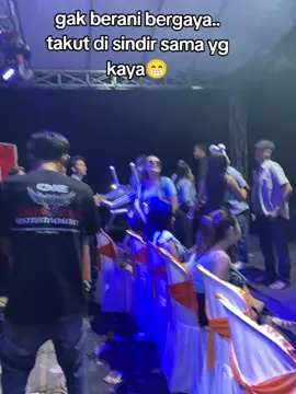 aw....😁#jalanrusaktulangbawang #remixlampung #cakramusicentertainment #selebor 