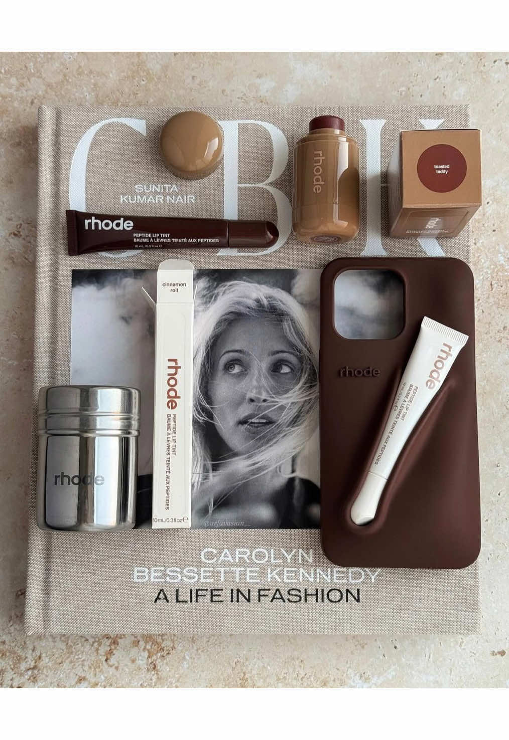 She needs to ship worldwide!!!#fyp #pinterest #aesthetic #moodboard #rhode #haileybieber #viral #inspo #fashion #makeup #skincare #foryou @rhode skin @Hailey Bieber 