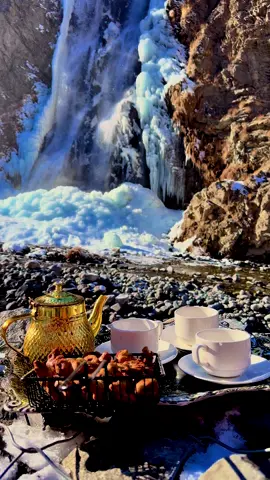Who Want Cup Of Tea ☕️ With Us On This View ❤️ Weekly Trips ki Details ky lia Insta Ya Whatsaap Pay Rabta Kijyay. Group our Families ky Lia Special offer 4 Seats Book karain 1 Seats Mukammal Free. 8 Din 7 Din 5 Din Hunza Skardu Ky Trips Har Friday Lahore sy Departure Karta ha. #gbtourism #gbtourismclub #gbtc #jumailkhokhar #pakistan #foryoupage #foryoupage #foryou #foryoupageofficiall #skarduvalley #hunza_valley #swat #kashmir #tourism #hazaramotorway #viralvideo #viralclip #all #nature #vehical #sajidsadpara #mountains #skardu #viralreels 