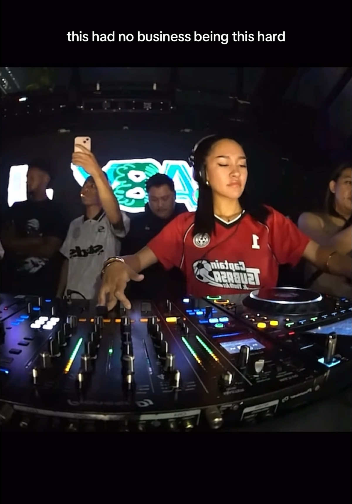 if moments like this can exist all 2025 life would be great @Baby J #djtransition 