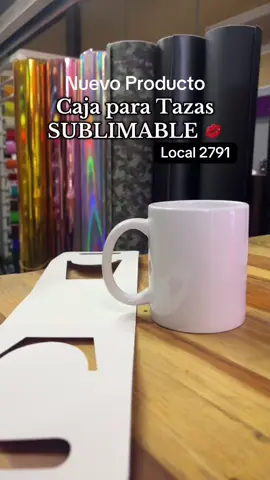 Saludos a todos!! 💋  Estamos de vuelta, con nuevos materiales para tus trabajos. El día de hoy te mostramos nuestras nuevas cajas para tazas sublimables 🗣️🗣️🗣️  #tazas #sublimacion #sublimationtutorials #sublimationtips #mugs #mugholder #vinil #fyp 