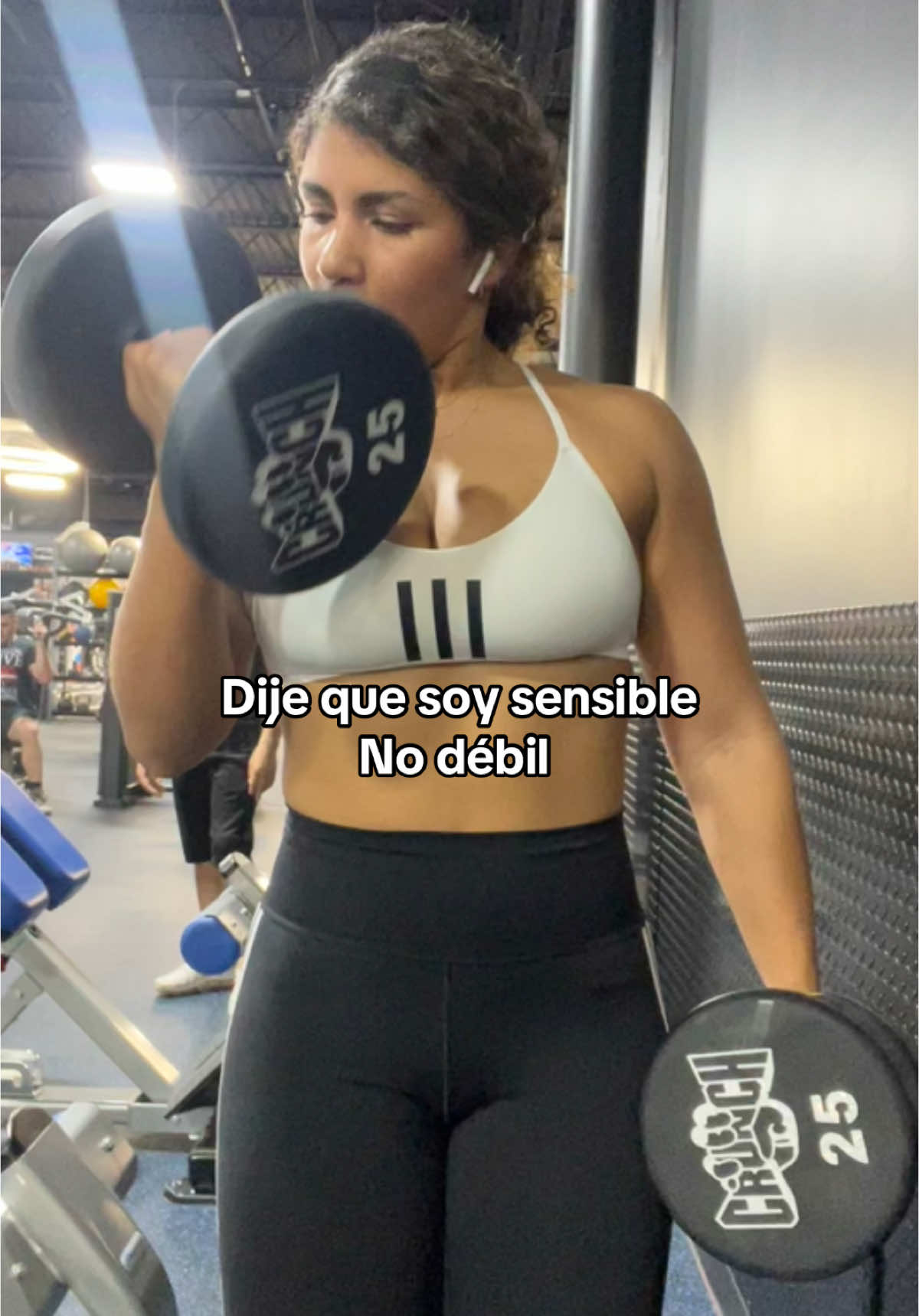 Bro … casi me canso  #gymshark66 #bicepcurl #biceps #gymworkout #gymroutine #badbunny #newalbum #badbunnypr 