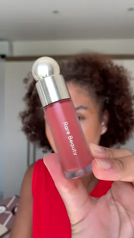 O que eu mais tenho usado no verão Blush @Rare Beauty cor “Love” #beutytok #maquiagemtiktok #fyp 