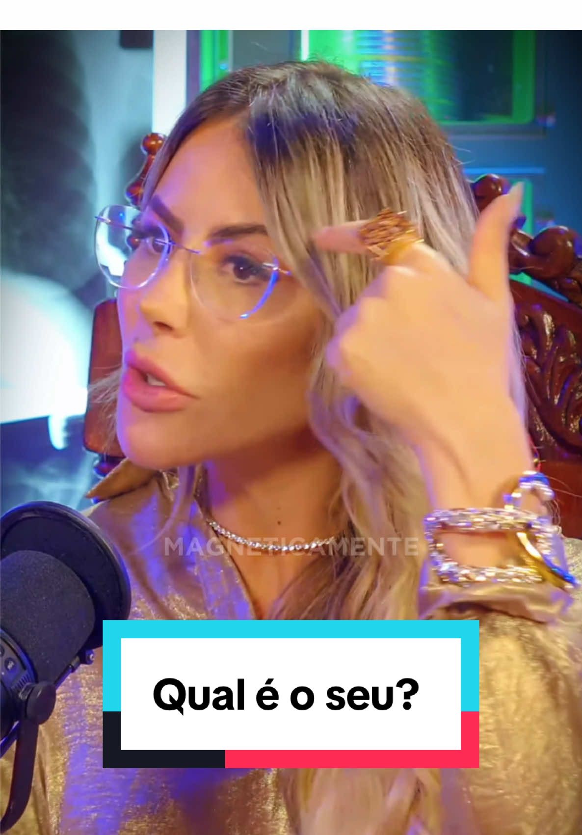 Elainne Ourives - Pensa positivo mas não funciona? Qual seu pensamento predominante? Sua frequência predominante? #elaine #ourives #elainneourives #elainne #frequenciavibracional #frequenciapredominante #frequencia #osegredo #leidaatração