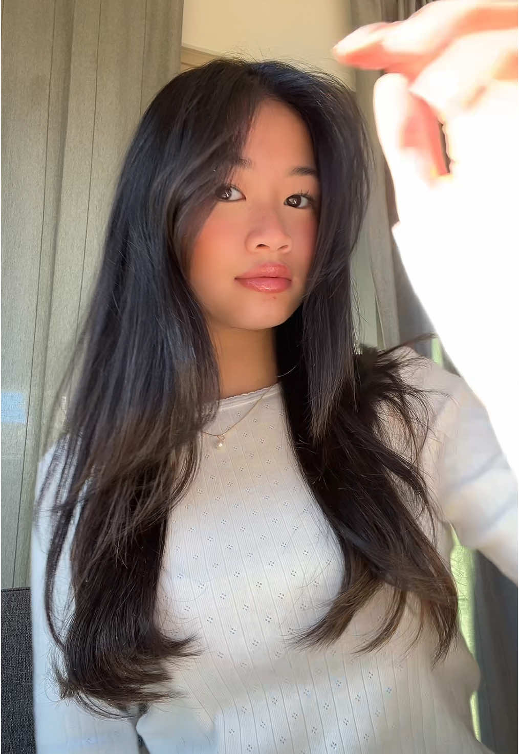 i look tan in this lighting 😔 #fyp #imisssummer 