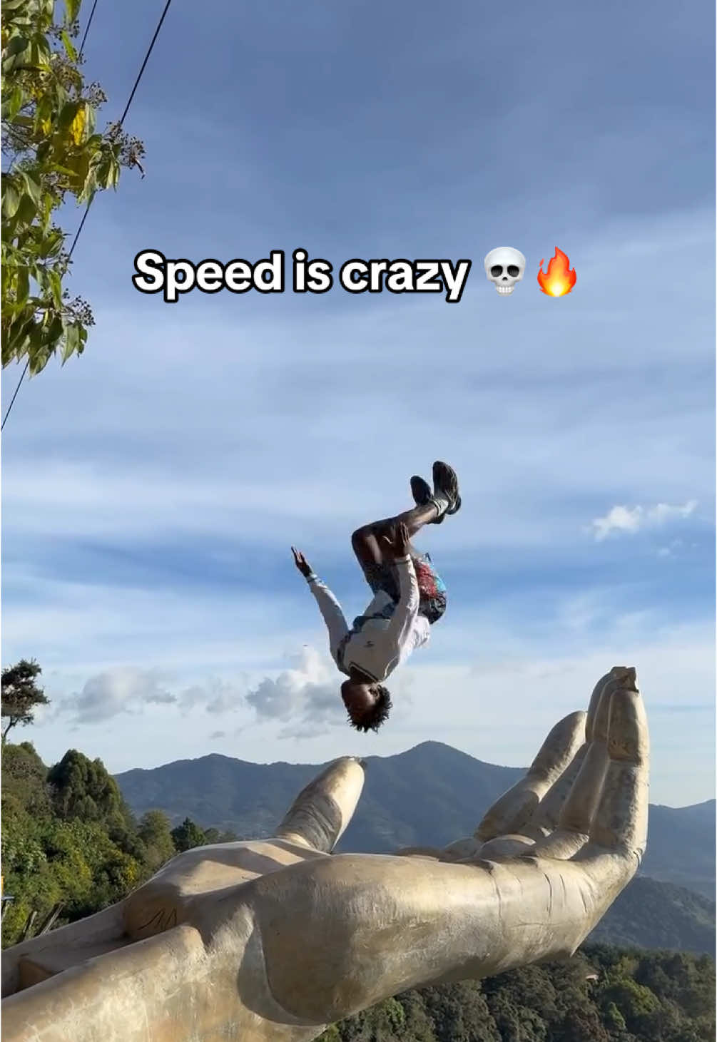 Speed repping the 🇬🇹 jersey 🥶 there’s no way he did that 🤯 @Rising Ballers USA 🇺🇸 for more! #ishowspeed #speed #guatemala #backflip #aura #him #ronaldo #football #Soccer #risingballers #fyp VIA: @IShowSpeed 