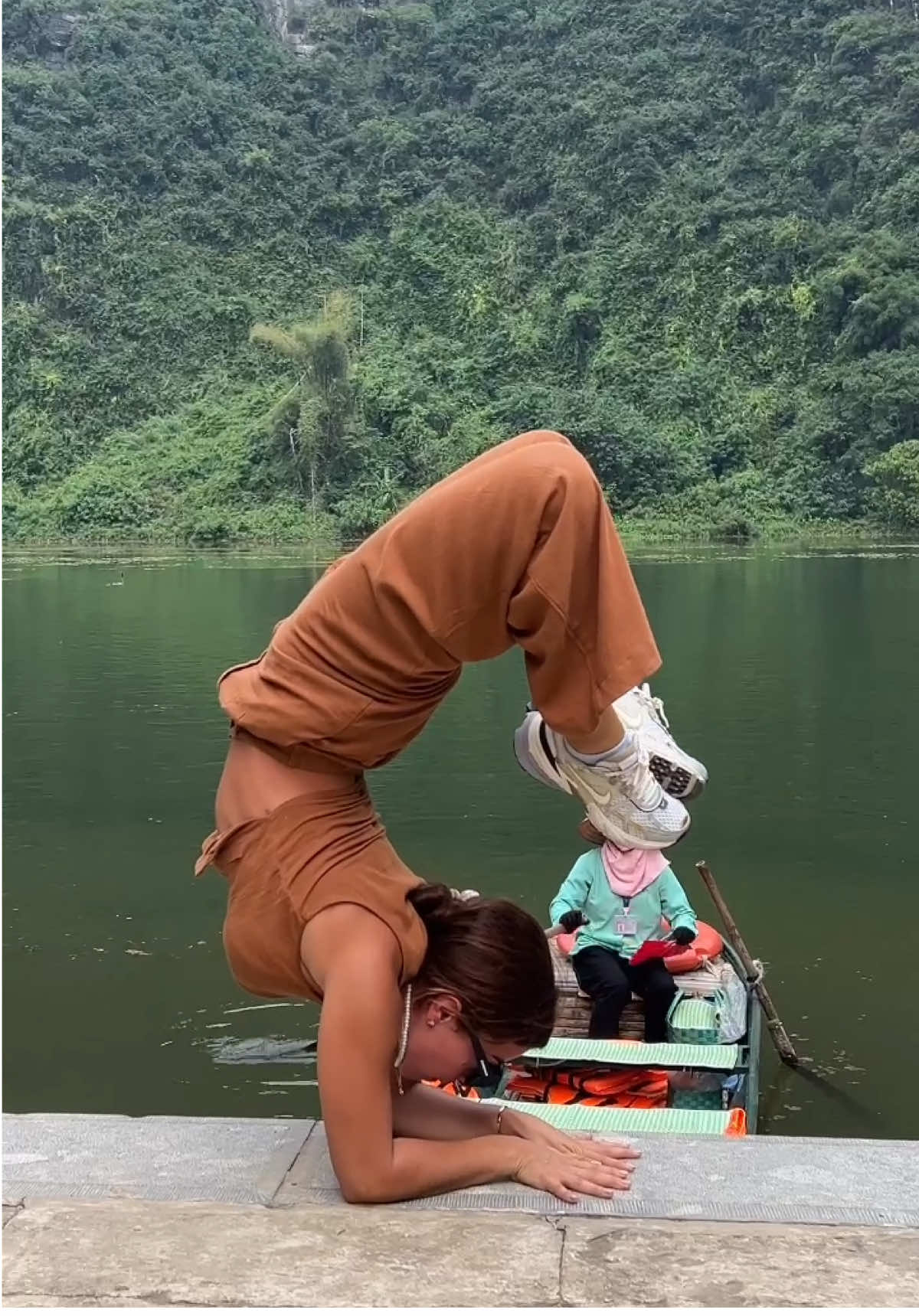 The Scorpion 🦂 #scorpion #yogapose #vietnam #travel #yogi 