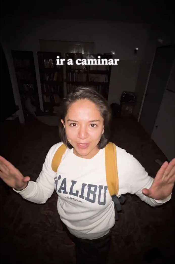 💖 Amo salir a caminar en esta temporada de frío.  #frío #estilodevida #Vlog  #senderismo 