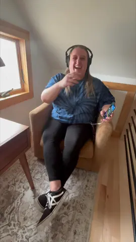 Headphone Challenge🎧🎶 with @Lacie MF Evans 😂😂 #headphonechallenge #sayitagain 