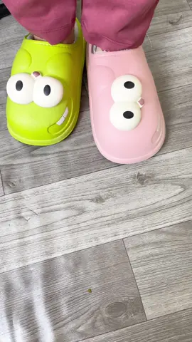 Dép sục mắt chó to#deplongquaingang #depitrongnha 