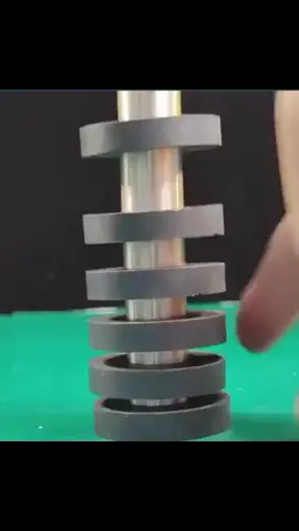 floting magnets #magnet #physics #Science #floting #fyp #fypage #tiktok #viralvideo #tiktoksrilanka🇱🇰 #tiktokindia #fyppppppppppppppppppppppp #al #foryou 
