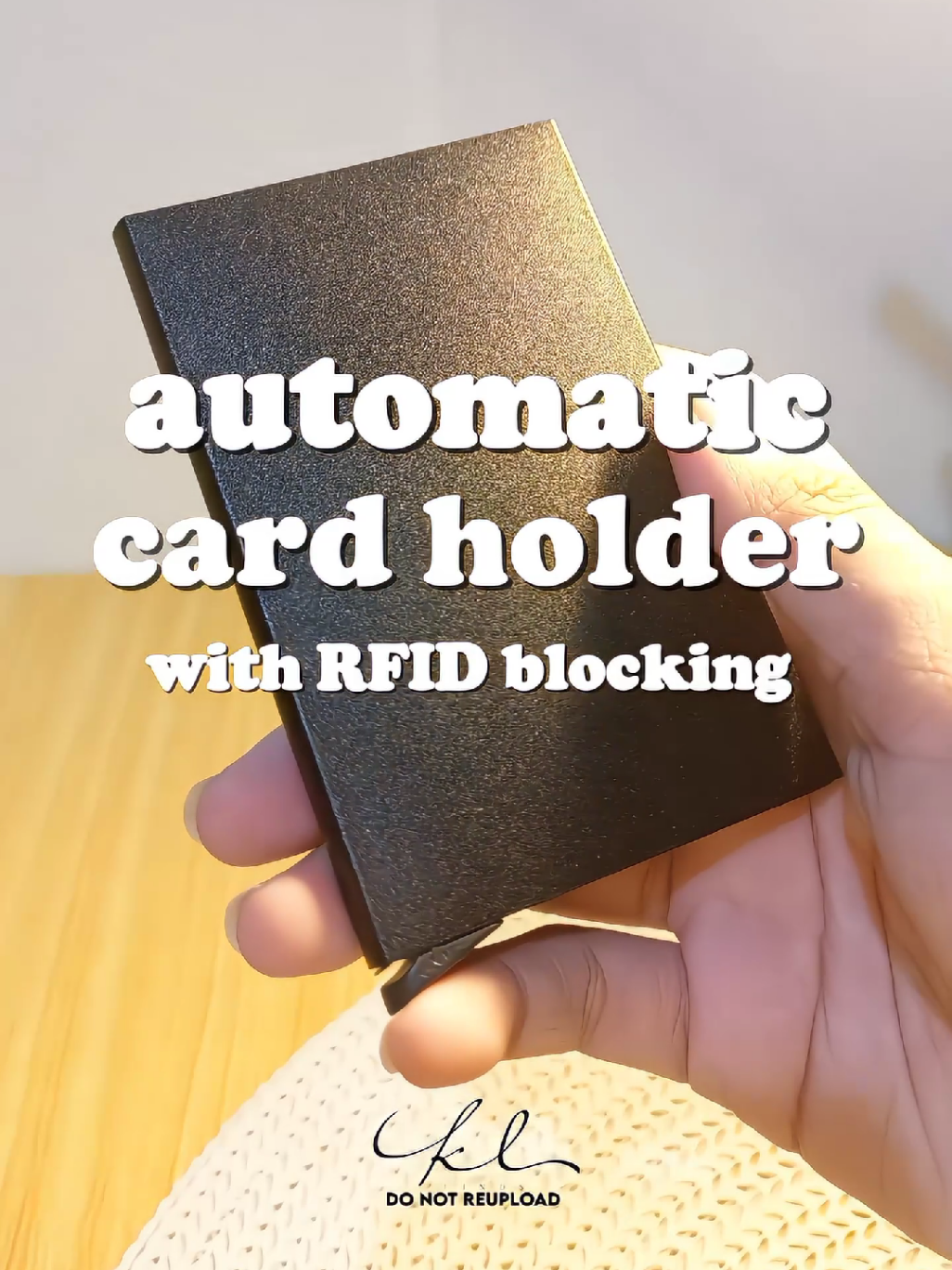 No more digging through your wallet! 🙌💳 Experience the magic of our automatic card holder—quick, easy, and oh-so-chic! #fyp #fyppppppppppppppppppppppp #cardcase #everydayessentials #wallet #cardholderwallet #cardwallet #tiktokfinds #tiktokfindsph  #lifehacks #cardholder 