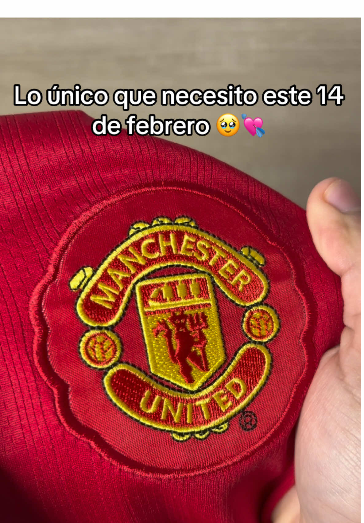 Lo único que necesito este 14 de febrero 🥹 la mejor jersey de Ronaldo, RONALDO 2008 #jersey #ronaldo #gift #camisetasdefutbol #lionelmessi #retro #fyp #tiktokviral #cristianoronaldo7 #giftideas #sanvalentin 