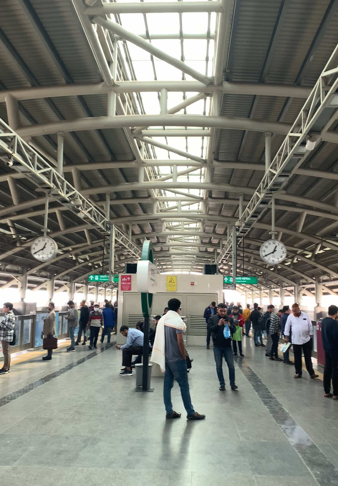 Agargaon metro station.... #metrorail #dhakametro #bangladesh #trending #foryou 