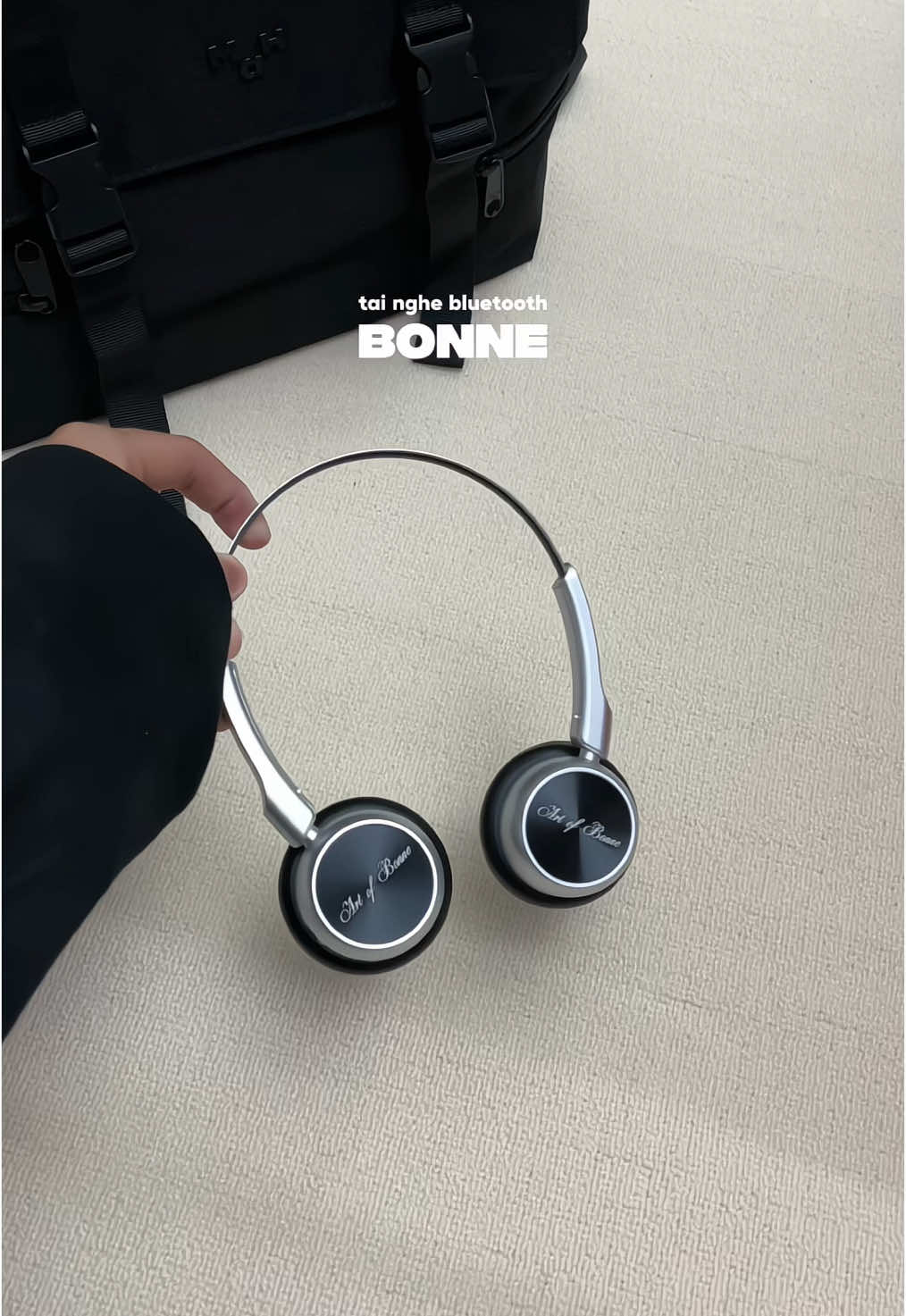 thiết kế quá đẹp , kết nối nhanh ngh nghe siu êm 🎧 #tainghe #tainghebluetooth #bonne #dientu #trending #fyp #viral #LearnOnTikTok #nghile2009 #xh 