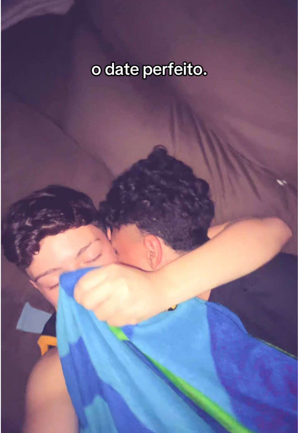 façam muito!!! #fyy #fy #casal #🏳️‍🌈 