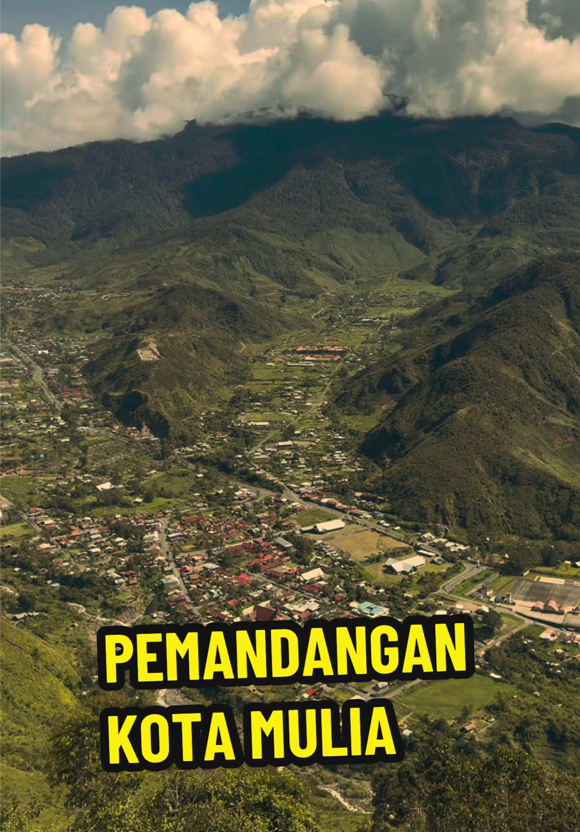Indahnya Pemandangan Kota Mulia.... #fypage #fyp #papua #puncak #puncakjaya #kotamulia #wonderfulindonesia 