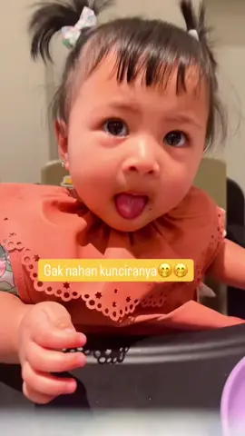 Lily: wleee 😋 #masyaallahtabarakkallah #lily #ranaimamalika #raffinagita1717 #ransfamily 