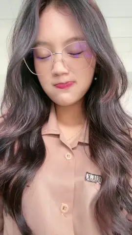 rambutnya sisa catok kmrn mlm hehe #pramukajen 