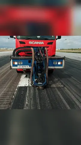 #fyp #foryou #Runway #Rubber #Airports #Friction #Cleaning #Safety #Planes #Landing #Takeoff #Tech
